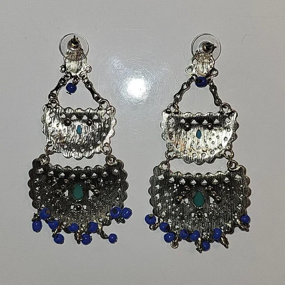 Beautiful Indian Earrings - Picture 4 of 5
